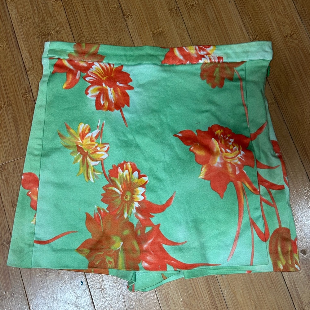 Vintage Cache Floral Skirt/shorts